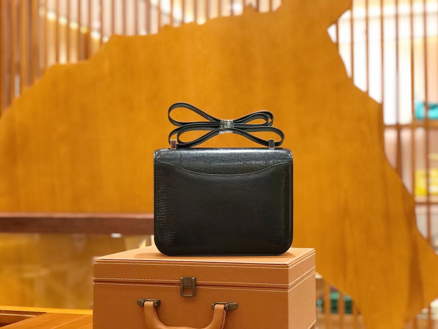 Hermès（爱马仕）Constance 康康 南非野生蜥蜴皮 经典黑 银扣 24cm 原版蜜蜡线 顶级手缝