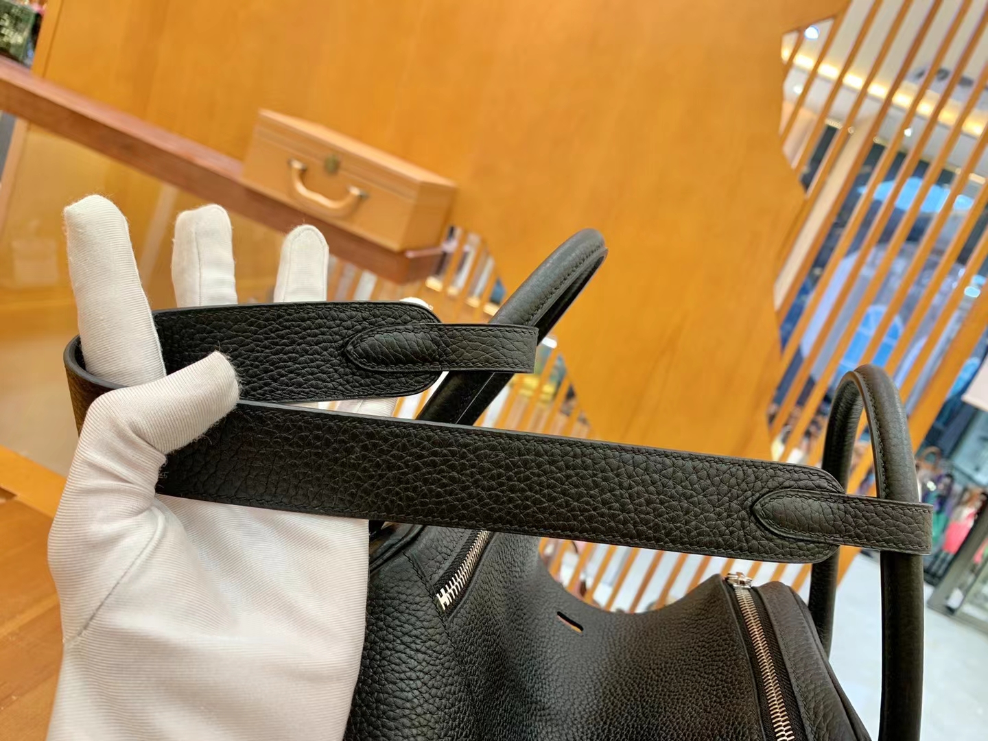 Hermès（爱马仕）Lindy 琳迪包 经典黑 进口TC大牛皮 银扣 30cm 原版蜜蜡线 顶级手缝