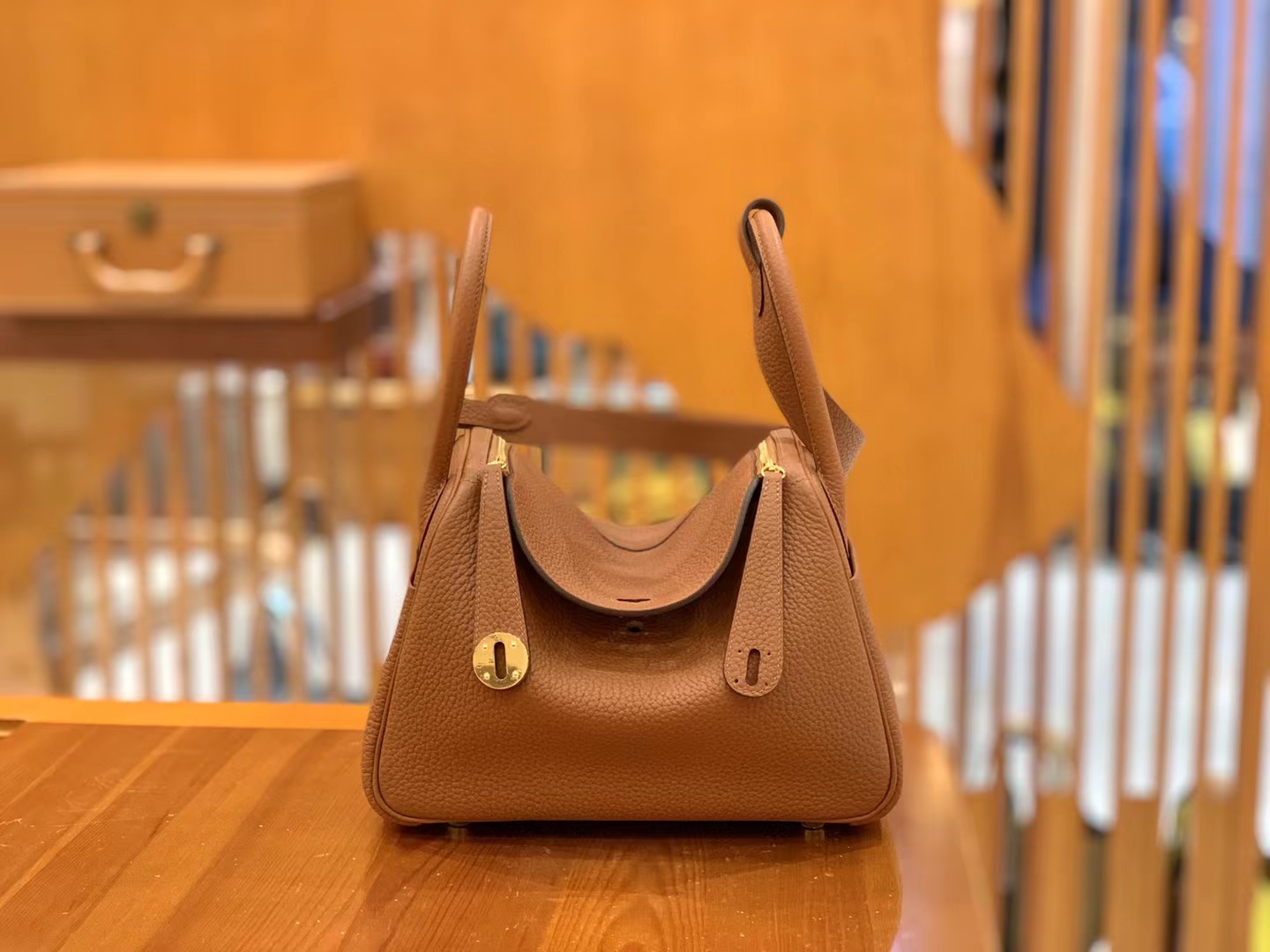 Hermès（爱马仕）Lindy 琳迪包 焦糖色 进口TC大牛皮 金扣 26cm 原版蜜蜡线 顶级手缝