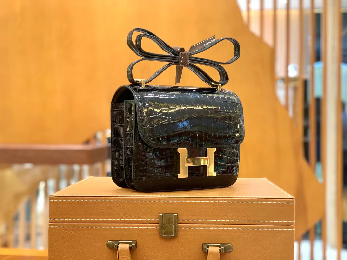 Hermès（爱马仕）Constance 康斯坦斯 经典黑 进口尼罗鳄鱼皮 金扣 19cm 原版蜜蜡线 顶级手缝