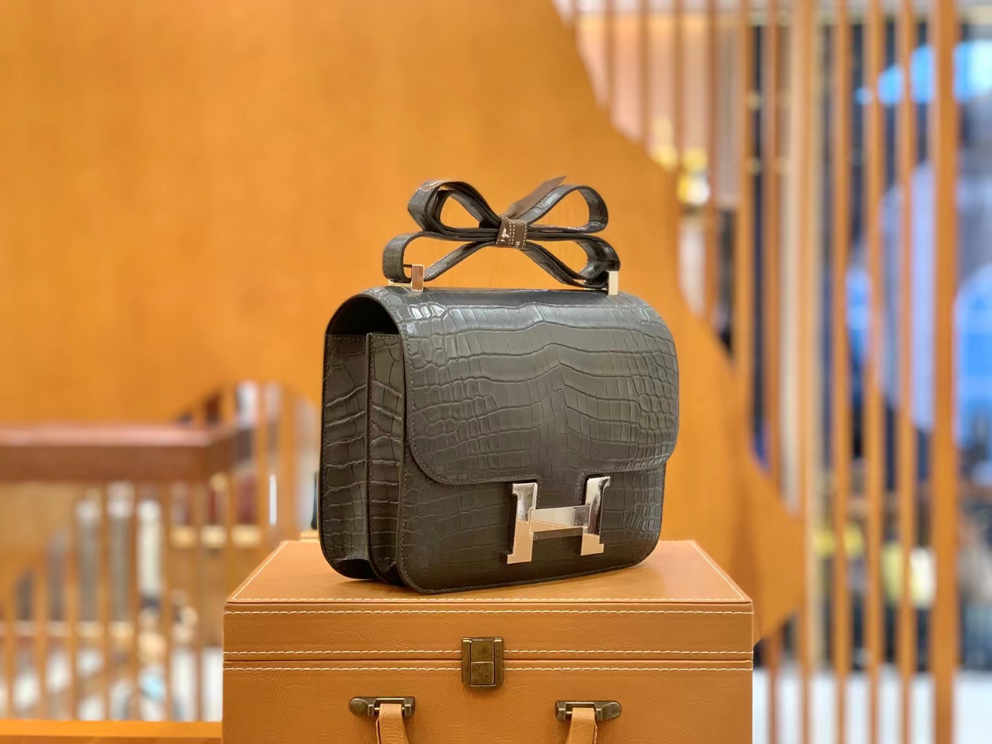 Hermès（爱马仕）Constance 康斯坦斯 进口尼罗鳄鱼皮 锡器灰 银扣 24cm 原版蜜蜡线 顶级手缝