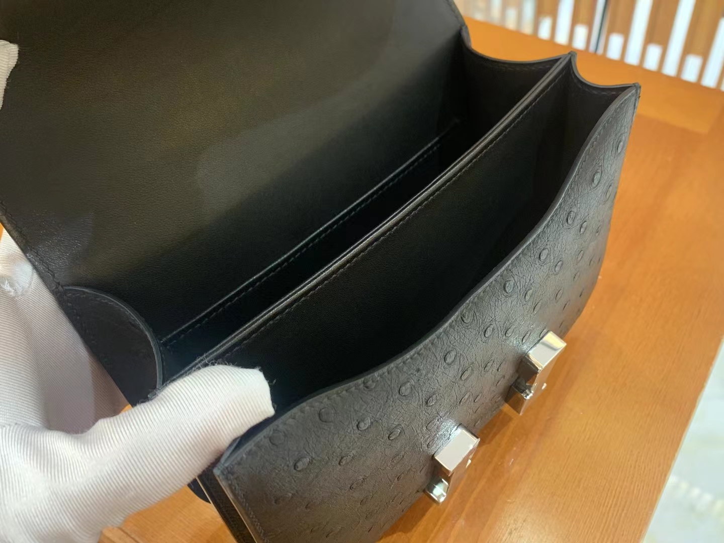 Hermès（爱马仕）Constance 康康 经典黑 南非KK鸵鸟皮 银扣 19cm 原版蜜蜡线 顶级手缝