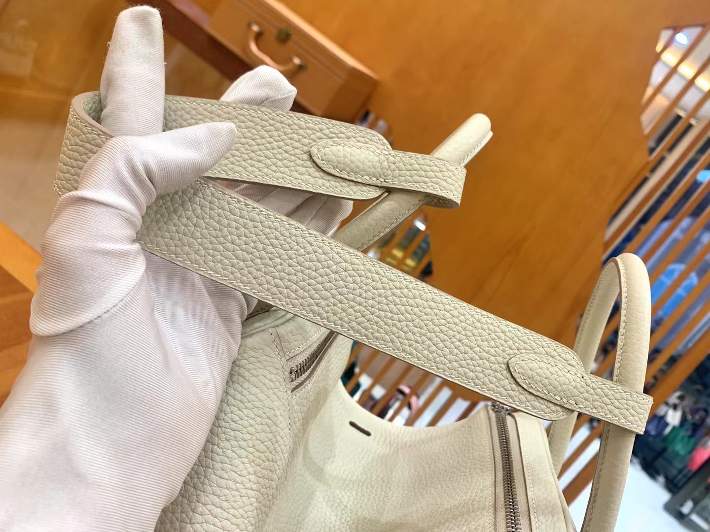 Hermès（爱马仕）Lindy 琳迪包 奶昔白 进口TC大牛皮 银扣 30cm 原版蜜蜡线 顶级手缝