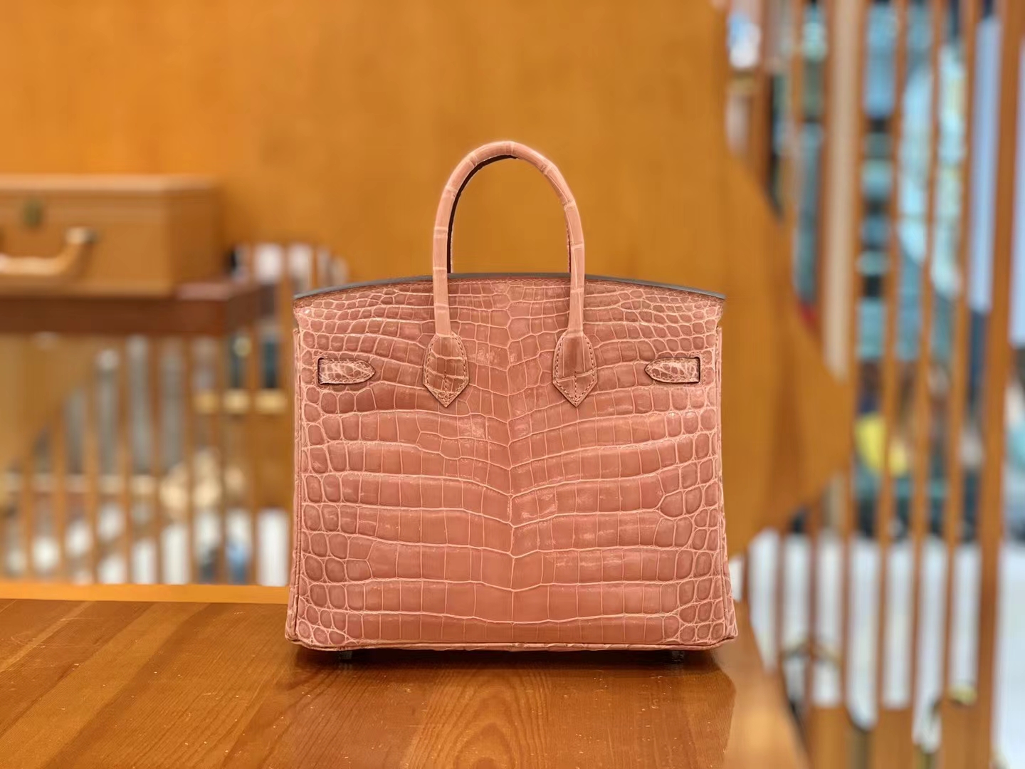 Hermès（爱马仕）Birkin 铂金包 陶瓷粉 进口尼罗鳄鱼皮 金扣 25cm 原版蜜蜡线 顶级手缝