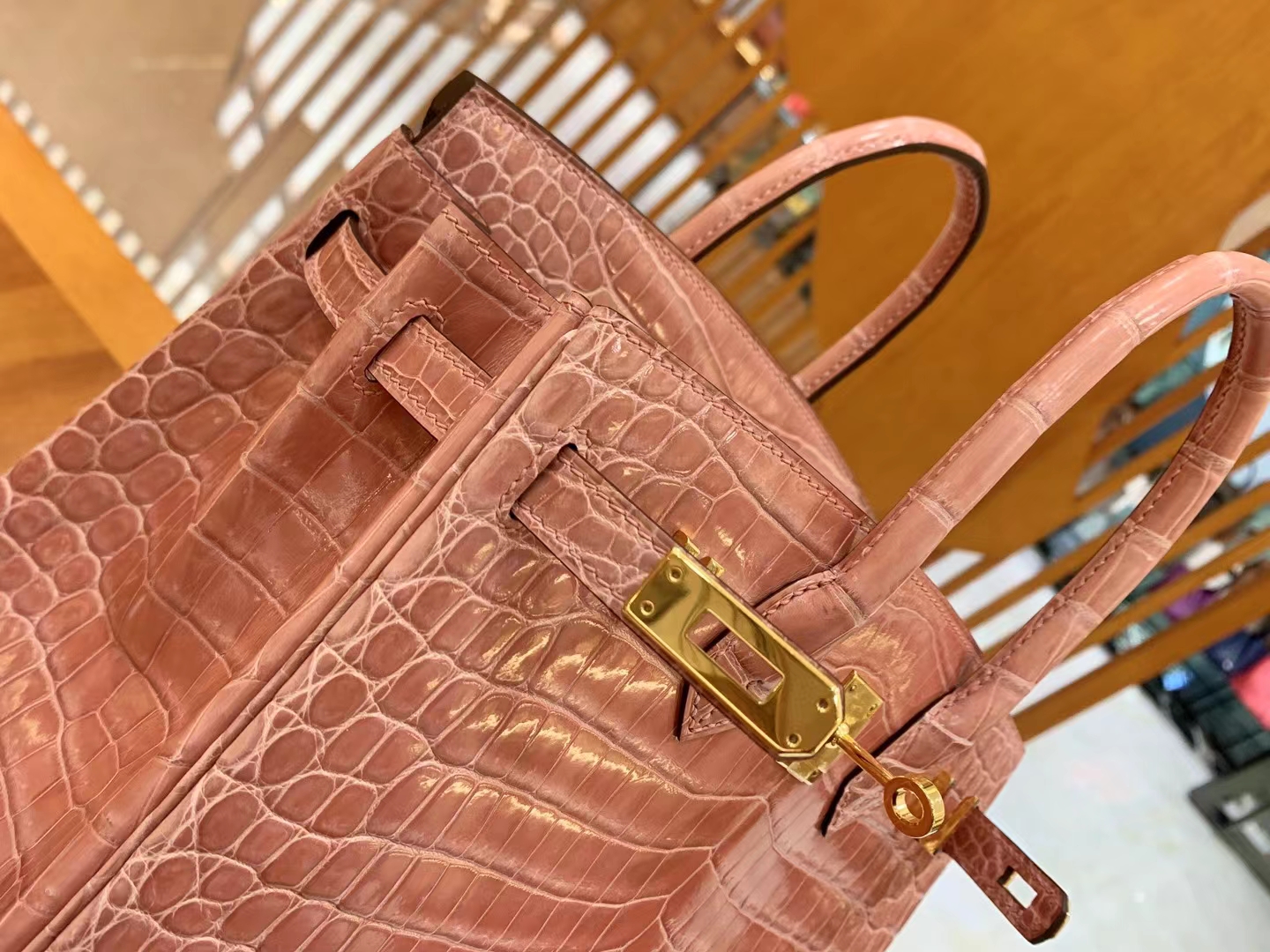 Hermès（爱马仕）Birkin 铂金包 陶瓷粉 进口尼罗鳄鱼皮 金扣 25cm 原版蜜蜡线 顶级手缝