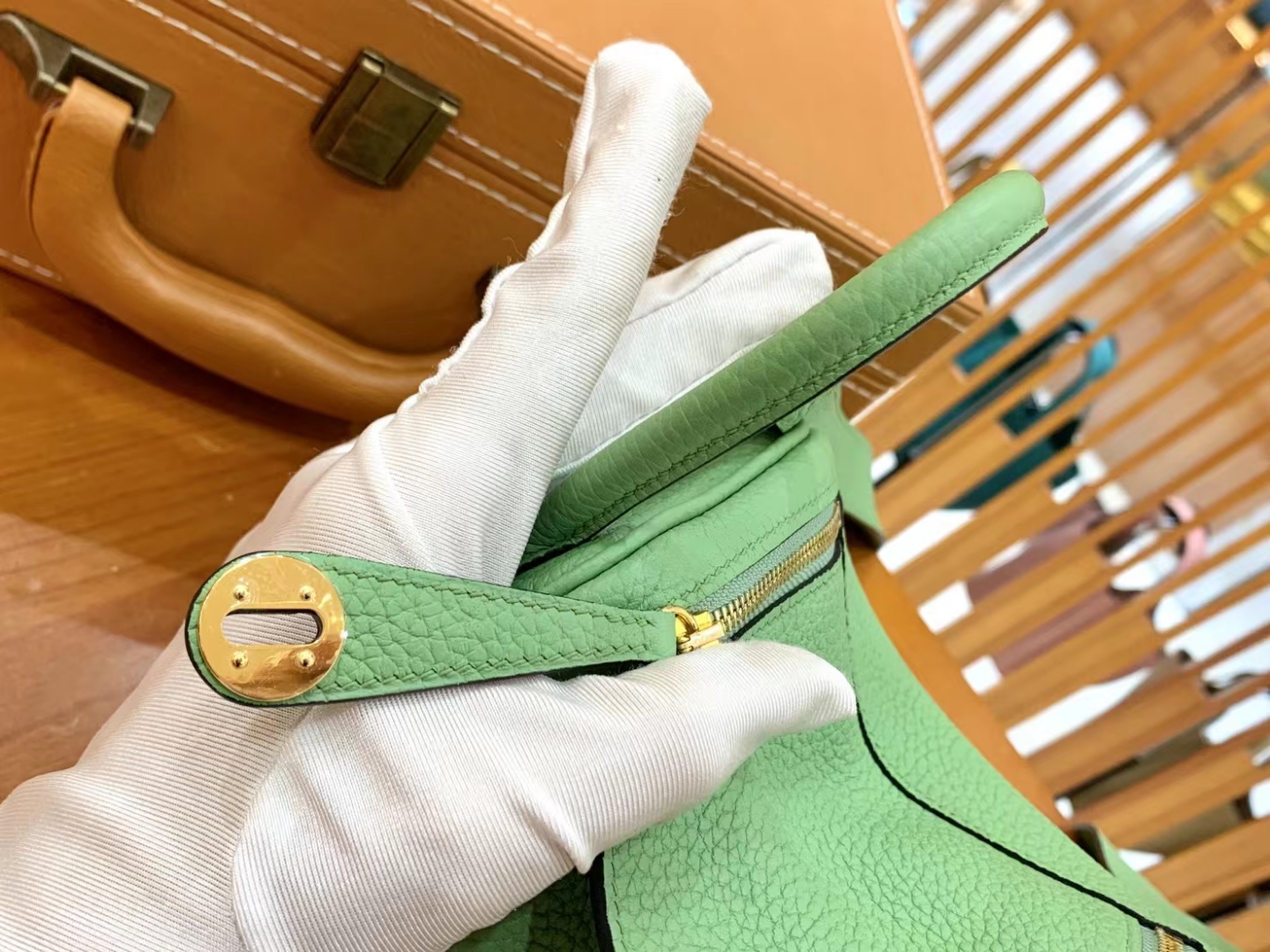 Hermès（爱马仕）Mini lindy 迷你琳迪包 牛油果绿 进口TC大牛皮 金扣 原版蜜蜡线 顶级手缝