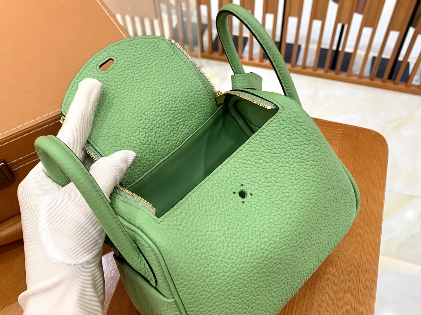 Hermès（爱马仕）Mini lindy 迷你琳迪包 牛油果绿 进口TC大牛皮 金扣 原版蜜蜡线 顶级手缝