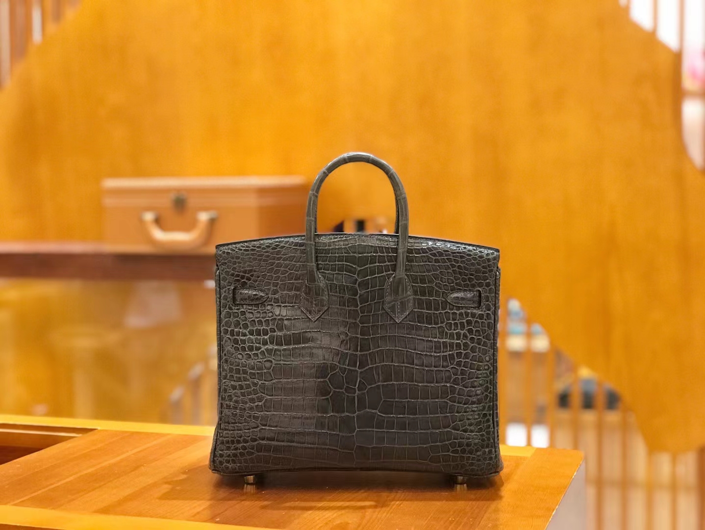 Hermès（爱马仕）Birkin 铂金包 石墨灰 进口一级皮 倒V级别 金扣 25cm 原版蜜蜡线 顶级手缝