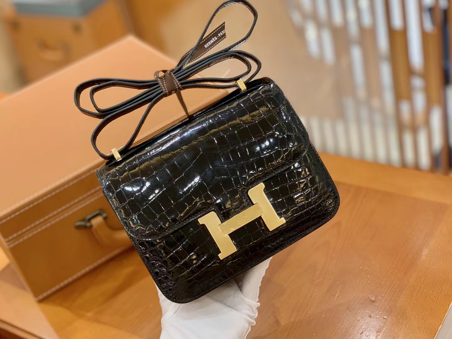 Hermès（爱马仕）Constance 康斯坦斯 经典黑 进口尼罗鳄鱼皮 金扣 19cm 原版蜜蜡线 顶级手缝