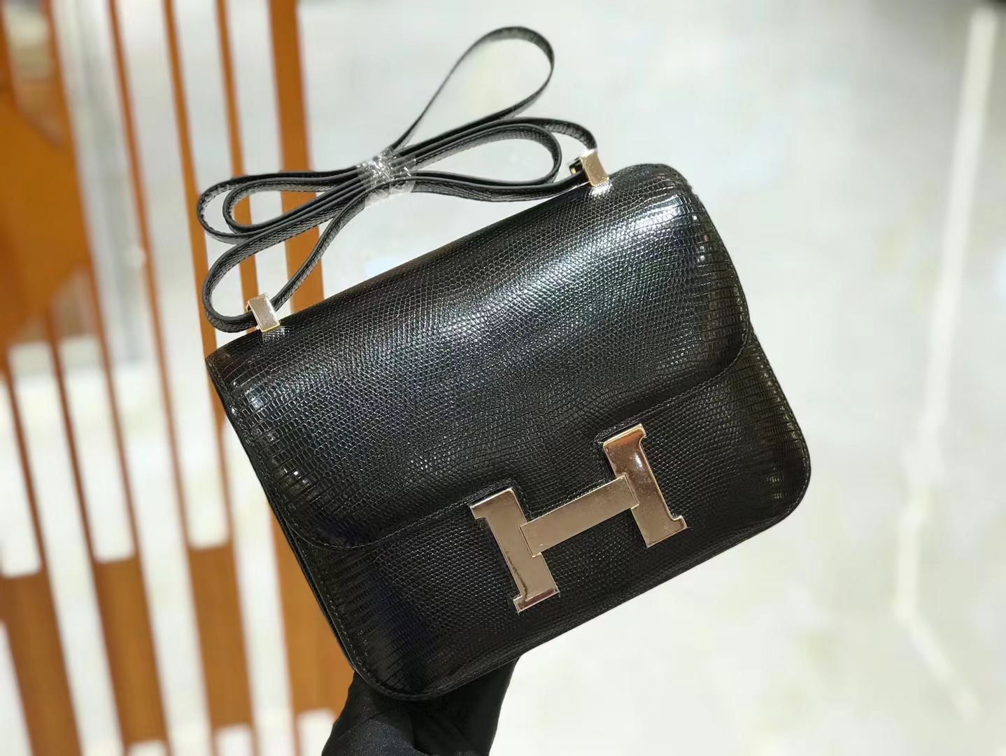 Hermès（爱马仕）Constance 康康 南非野生蜥蜴皮 经典黑 银扣 24cm 原版蜜蜡线 顶级手缝