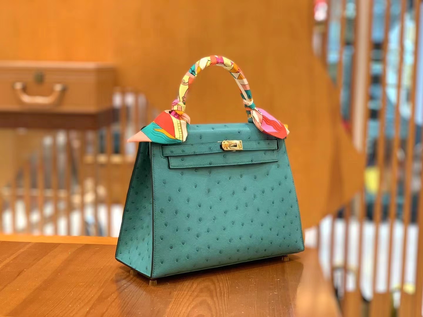 Hermès（爱马仕）Kelly 凯莉包 薄荷绿 进口kk级鸵鸟皮 金扣  25cm 法国原版蜜蜡线 定制