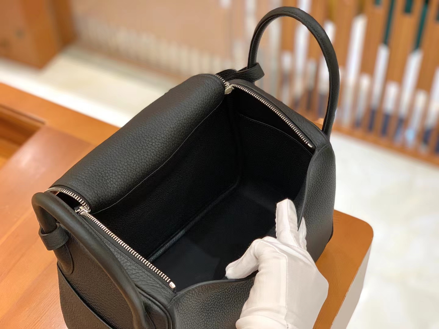 Hermès（爱马仕）Lindy 琳迪包 经典黑 进口TC大牛皮 银扣 30cm 原版蜜蜡线 顶级手缝