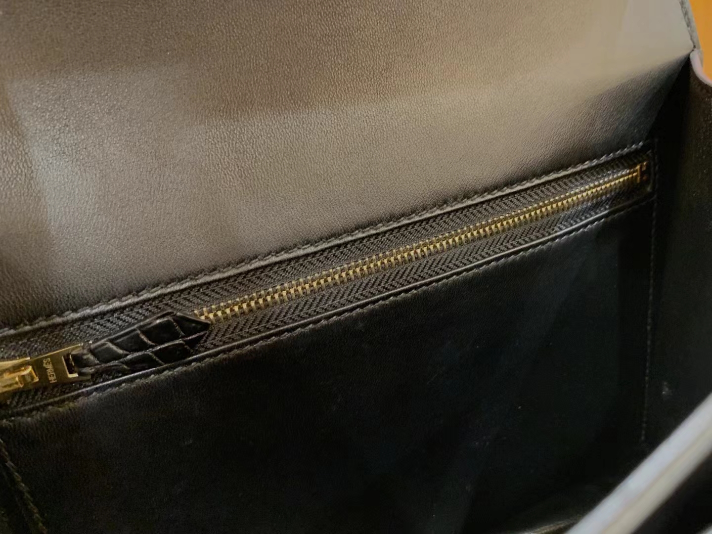 Hermès（爱马仕）Constance 康斯坦斯 经典黑 进口尼罗鳄鱼皮 金扣 24cm 原版蜜蜡线 顶级手缝