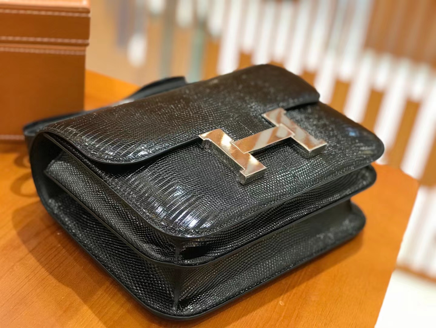 Hermès（爱马仕）Constance 康康 南非野生蜥蜴皮 经典黑 银扣 24cm 原版蜜蜡线 顶级手缝