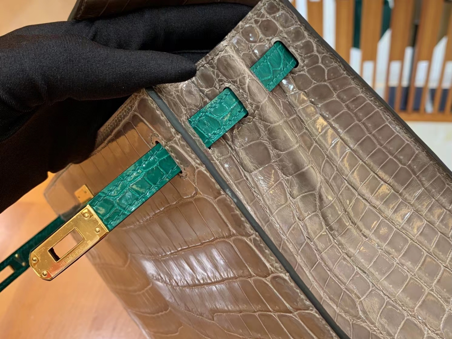Hermès（爱马仕）Kelly 凯莉包 大象灰拼翡翠绿 进口尼罗鳄鱼皮 金扣 25cm 原版蜜蜡线 顶级手缝