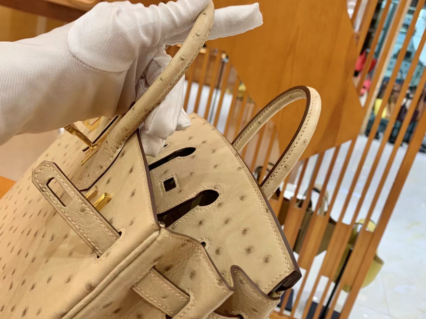 Hermès（爱马仕）新增现货 Birkin 铂金包 羊毛白 鸵鸟皮 金扣 25cm