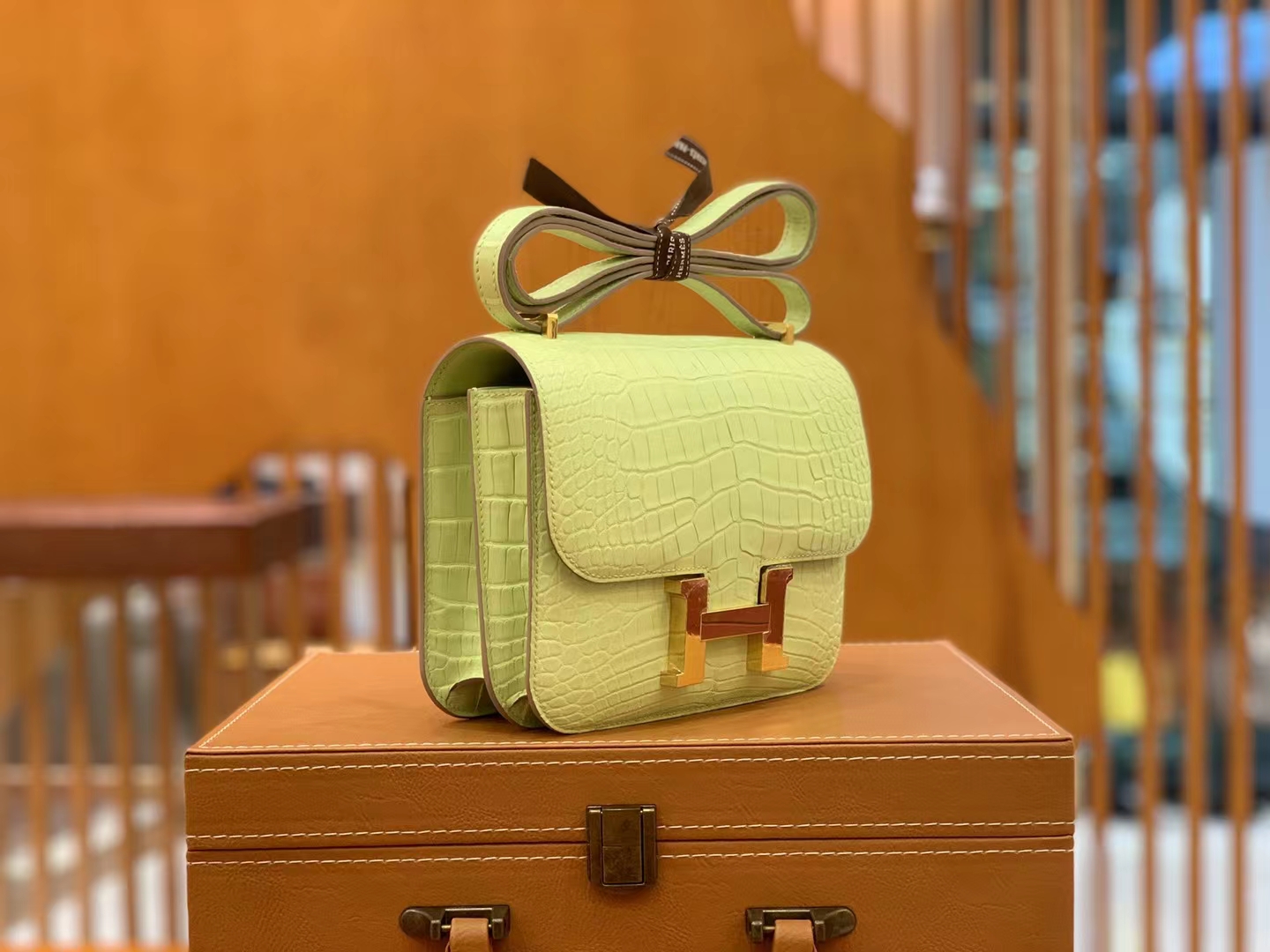 Hermès（爱马仕）新货 Constance 康康 嫩芽黄 进口一级雾面美洲鳄 法国原版蜜蜡线 金扣 19cm