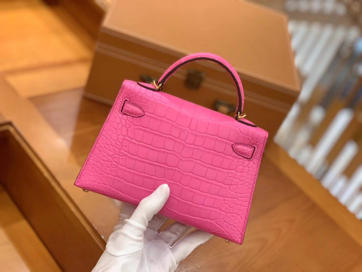 Hermès（爱马仕）Mini kelly 迷你凯莉 艳桃红 进口美洲鳄鱼皮 银扣 二代 原版蜜蜡线 顶级手缝