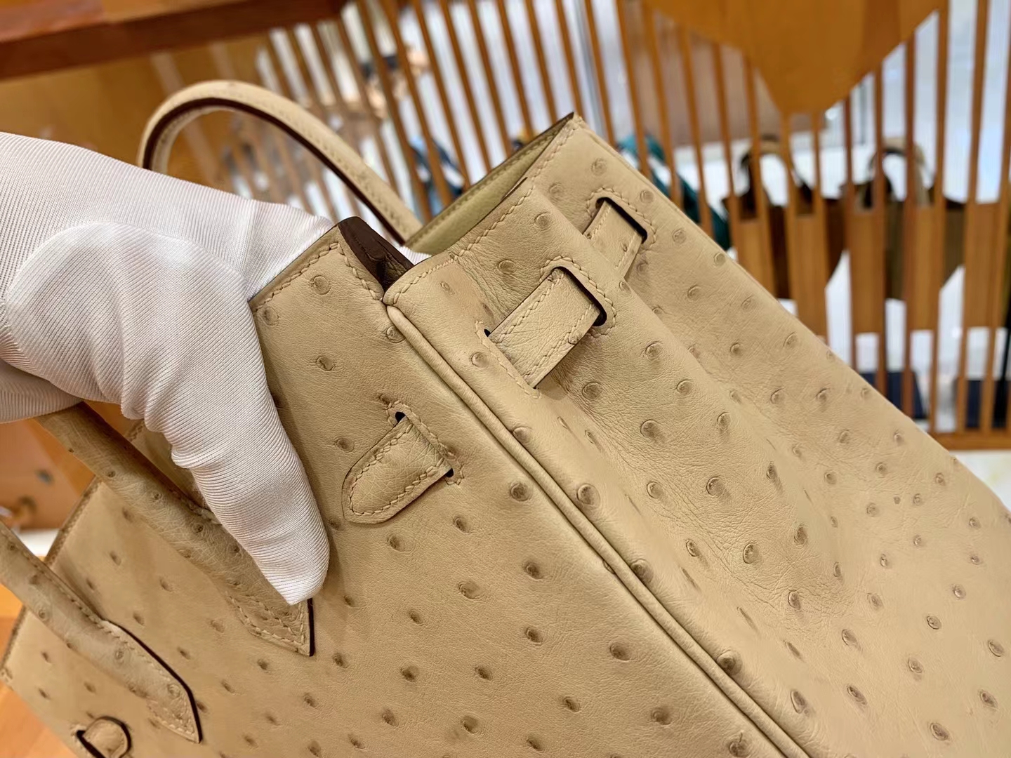 Hermès（爱马仕）新增现货 Birkin 铂金包 羊毛白 鸵鸟皮 金扣 25cm
