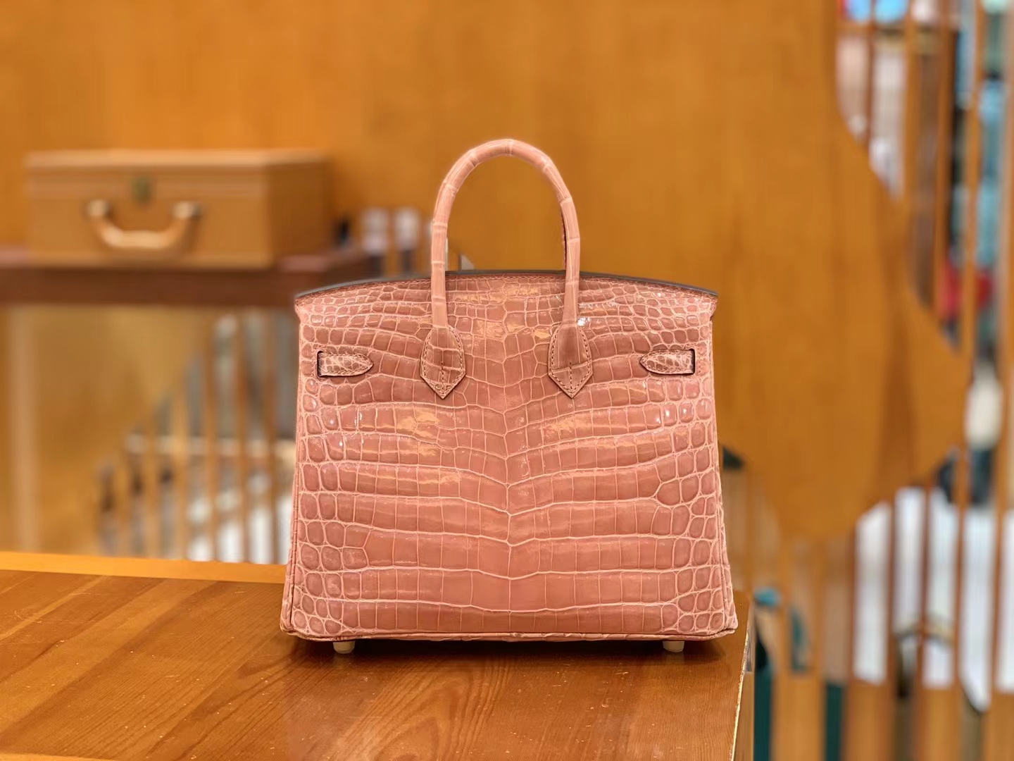 Hermès（爱马仕）Birkin 铂金包 陶瓷粉 进口尼罗鳄鱼皮 金扣 25cm 原版蜜蜡线 顶级手缝