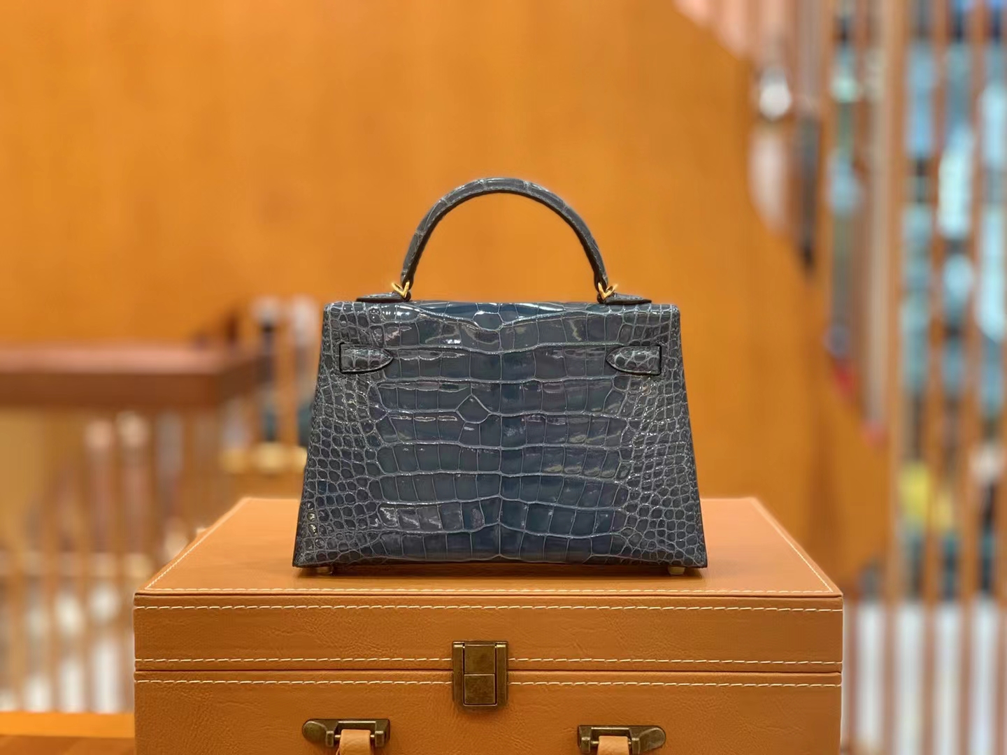 Hermès（爱马仕）Mini kelly 迷你凯莉 鸭仔蓝 进口美洲鳄鱼皮 金扣 二代 原版蜜蜡线 顶级手缝