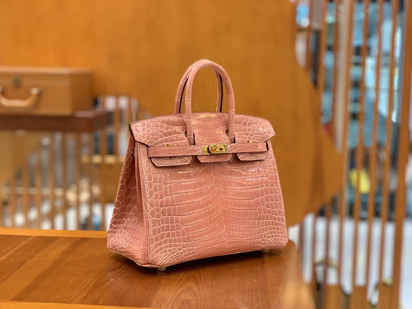 Hermès（爱马仕）Birkin 铂金包 陶瓷粉 进口尼罗鳄鱼皮 金扣 25cm 原版蜜蜡线 顶级手缝