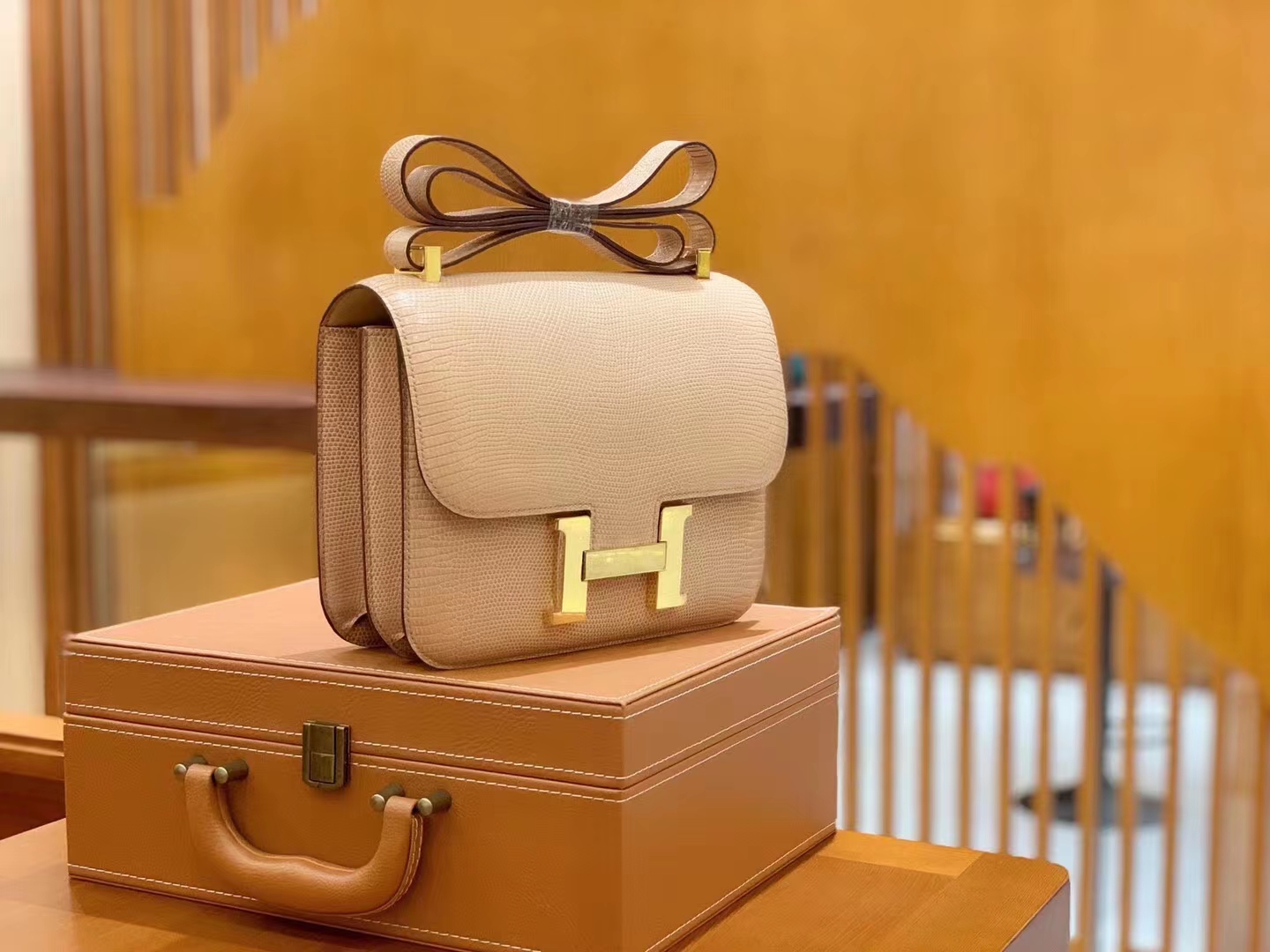 Hermès（爱马仕）Constance 康康 南非野生蜥蜴皮 蔷薇粉 金扣 24cm 原版蜜蜡线 顶级手缝