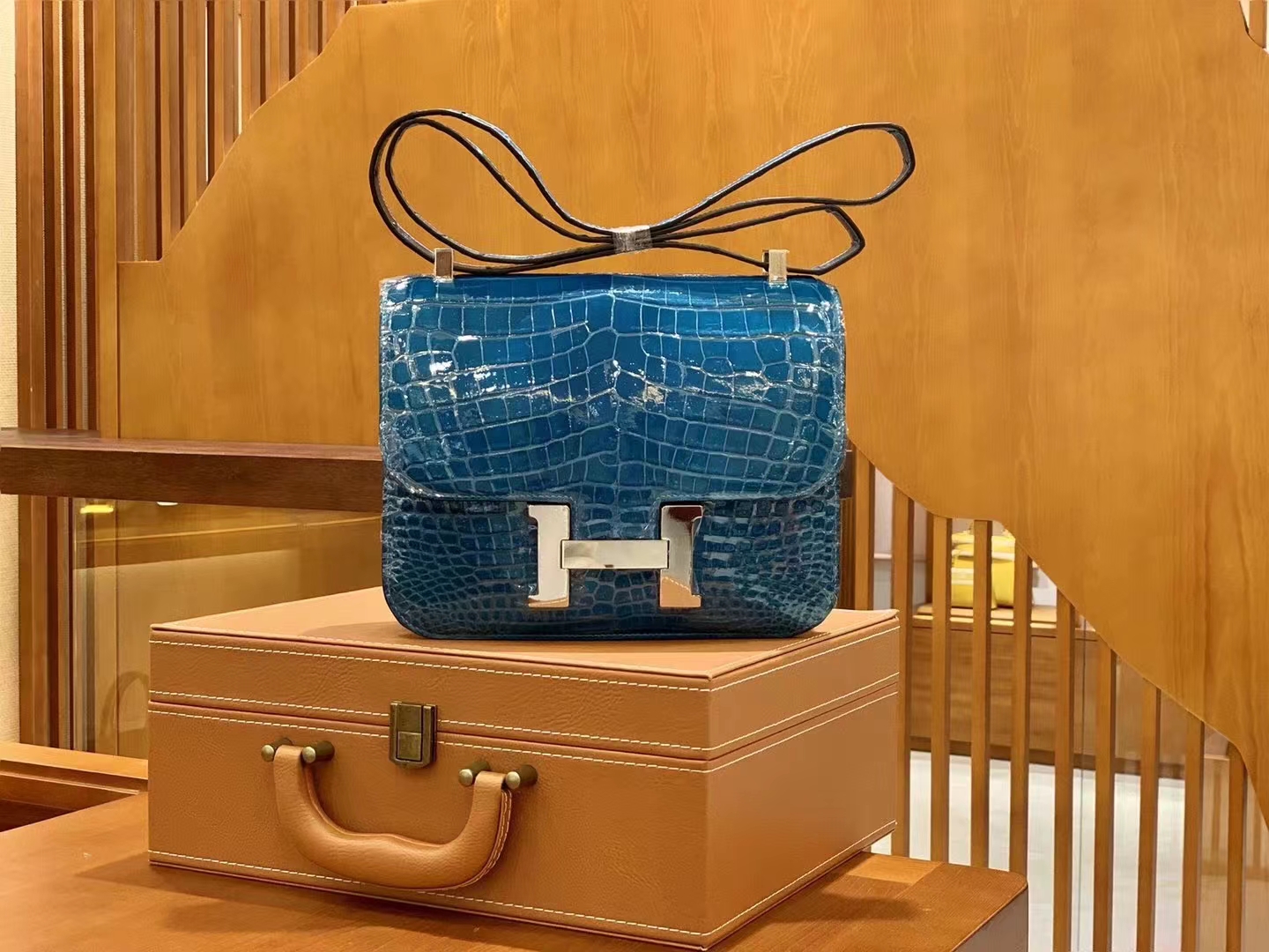 Hermès（爱马仕）Constance 康斯坦斯 伊兹密尔蓝 进口尼罗鳄鱼皮 银扣 24cm 原版蜜蜡线 顶级手缝