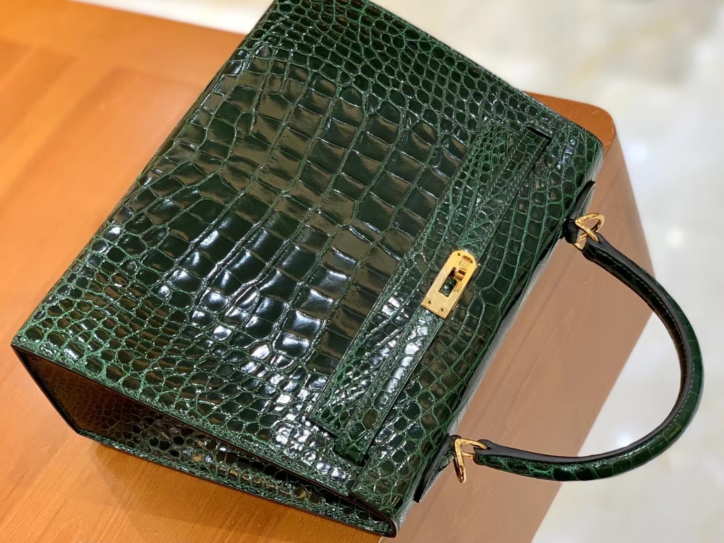 Hermès（爱马仕）Kelly 凯莉包 祖母绿 进口美洲鳄鱼皮 金扣 25cm 原版蜜蜡线 顶级手缝