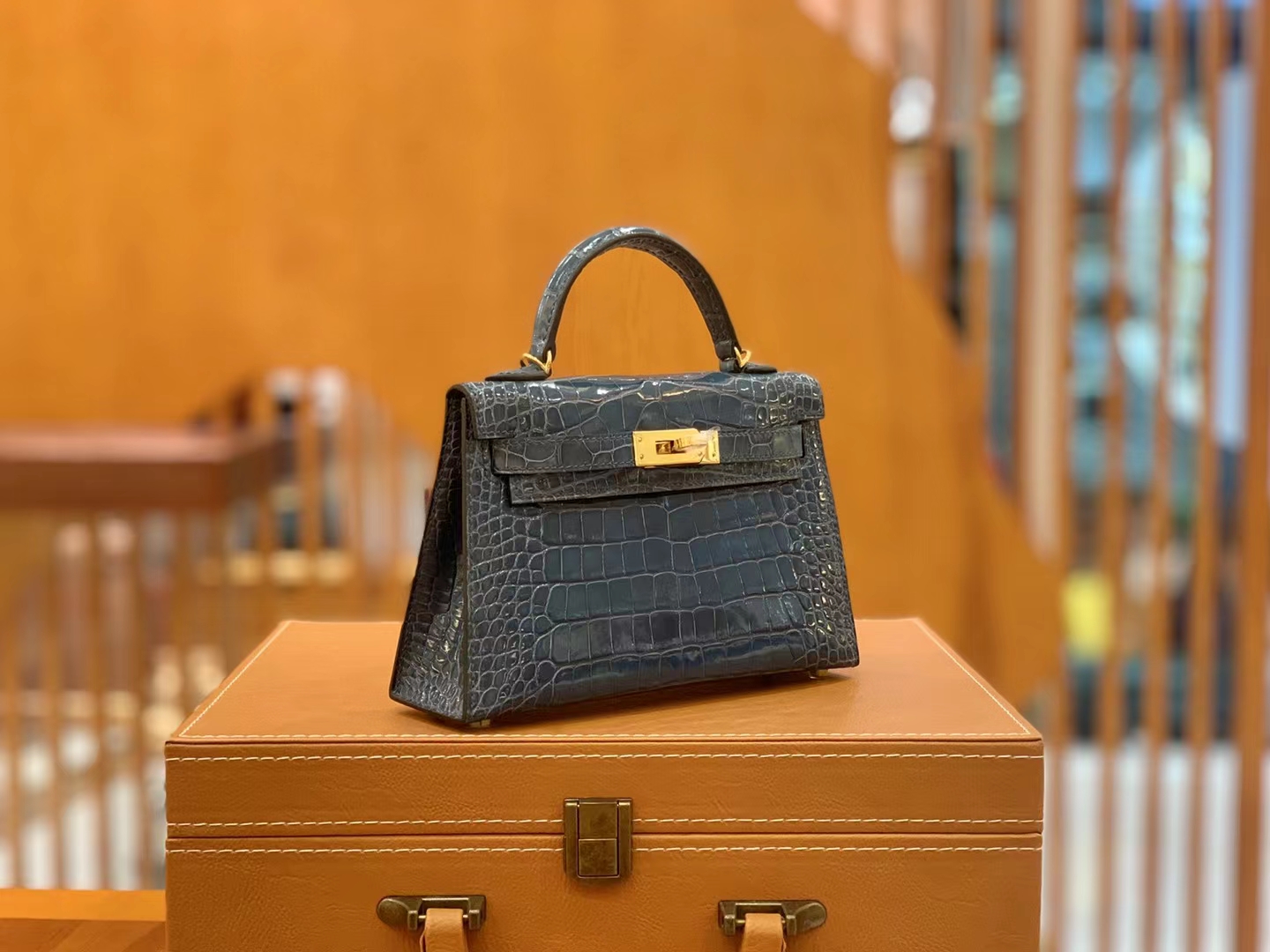 Hermès（爱马仕）Mini kelly 迷你凯莉 鸭仔蓝 进口美洲鳄鱼皮 金扣 二代 原版蜜蜡线 顶级手缝