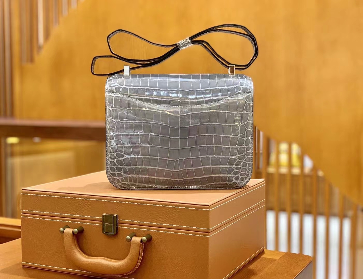 Hermès（爱马仕）Constance 康斯坦斯 进口尼罗鳄鱼皮 巴黎灰 银扣 24cm 原版蜜蜡线 顶级手缝