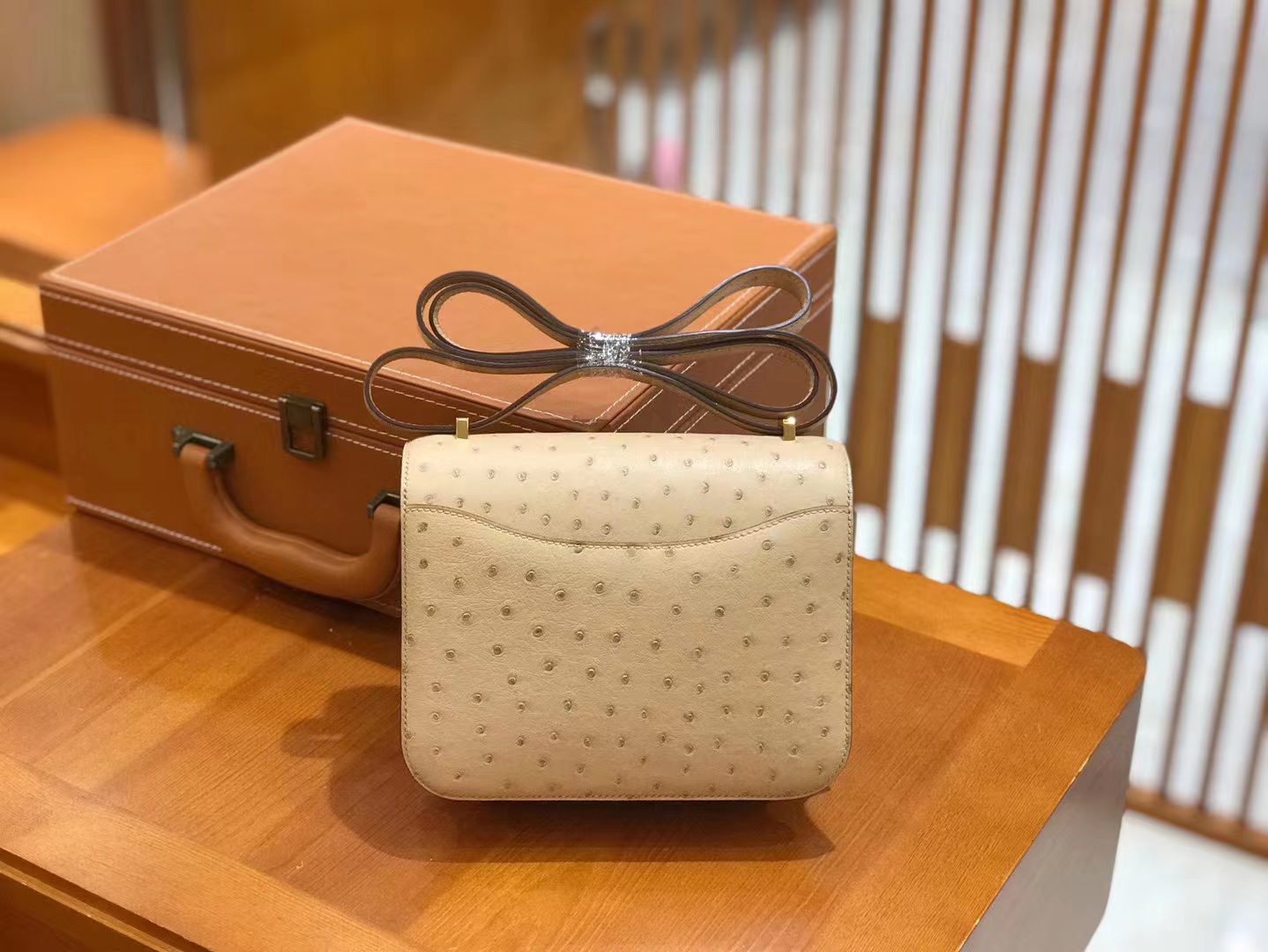 Hermès（爱马仕）Constance 康康 羊毛白 南非KK鸵鸟皮 金扣 24cm 原版蜜蜡线 顶级手缝