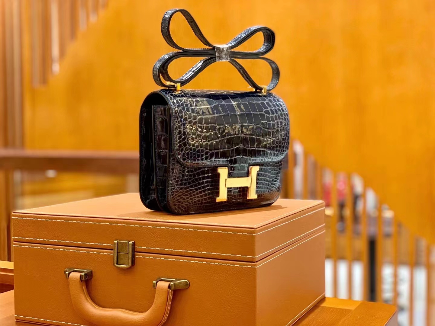 Hermès（爱马仕）Constance 康斯坦斯 深海蓝 进口美洲鳄鱼皮 金扣 19cm 原版蜜蜡线 顶级手缝