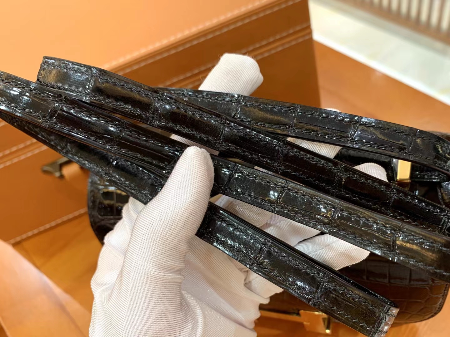 Hermès（爱马仕）Constance 康斯坦斯 经典黑 进口尼罗鳄鱼皮 金扣 19cm 原版蜜蜡线 顶级手缝