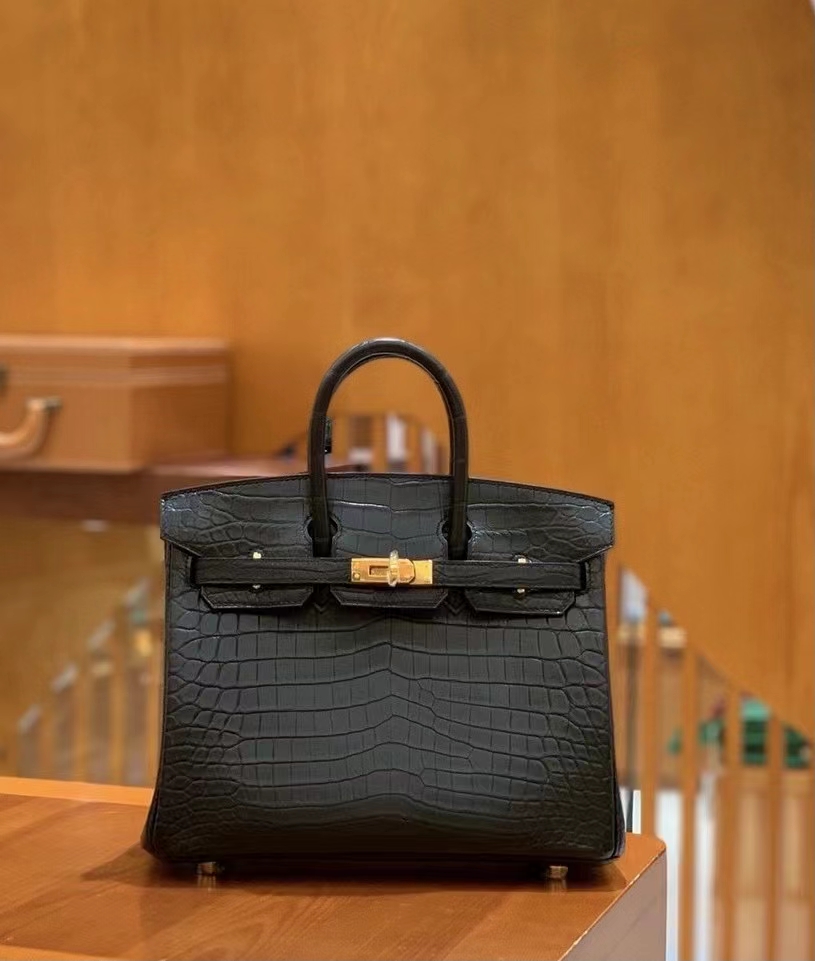 Hermès（爱马仕）Birkin 铂金包 经典黑 进口尼罗鳄鱼皮 金扣 25cm 原版蜜蜡线 顶级手缝