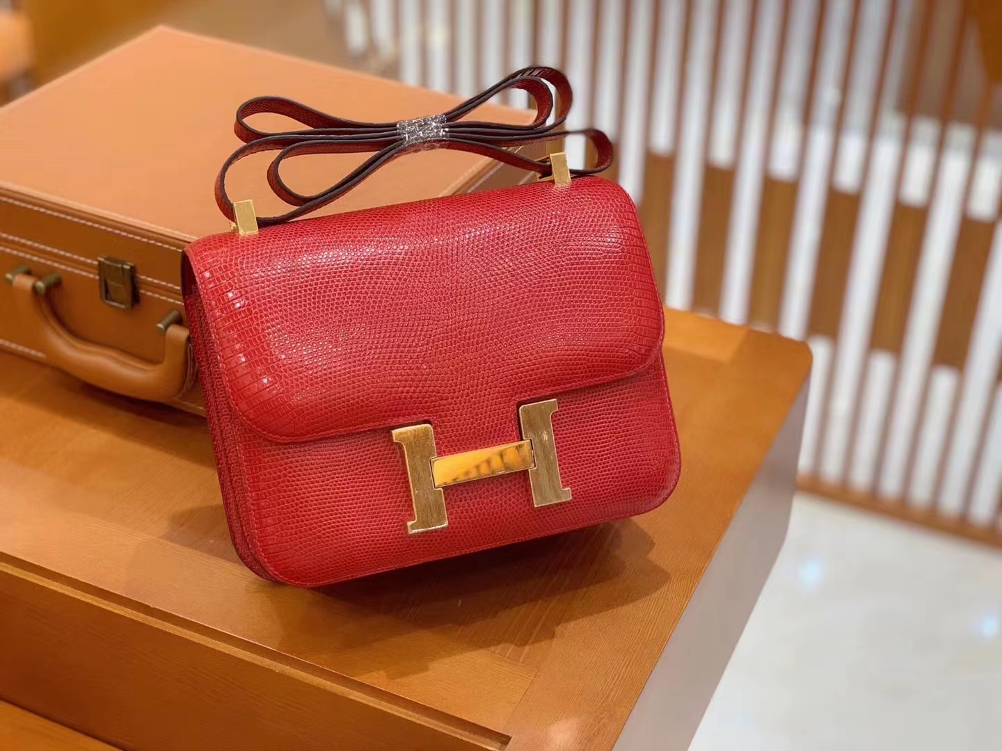 Hermès（爱马仕）Constance 康康 南非野生蜥蜴皮 大红色 金扣 24cm 原版蜜蜡线 顶级手缝