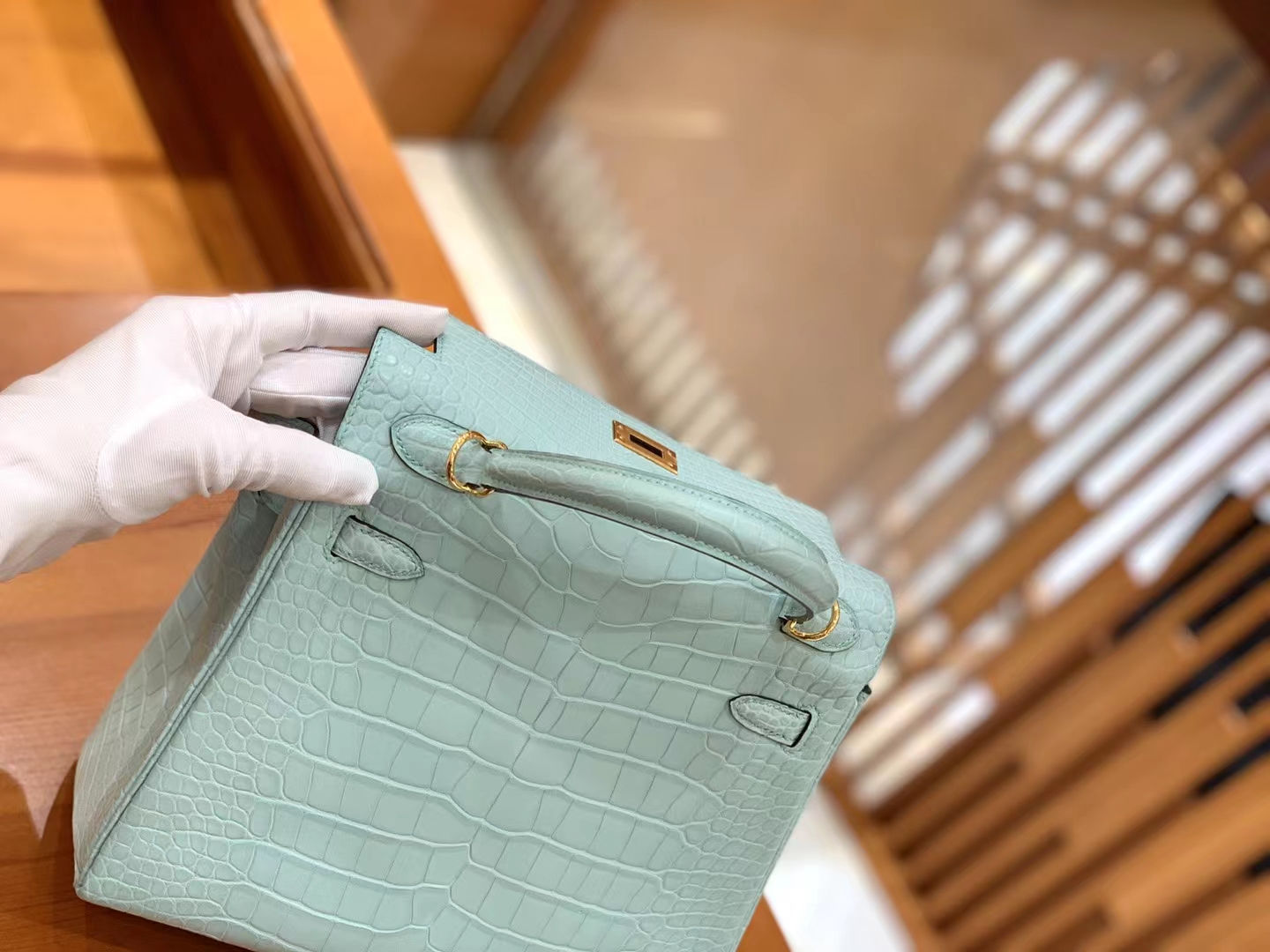 Hermès（爱马仕）Kelly 凯莉包 薄荷绿 进口美洲鳄鱼皮 金扣 25cm 原版蜜蜡线 顶级手缝