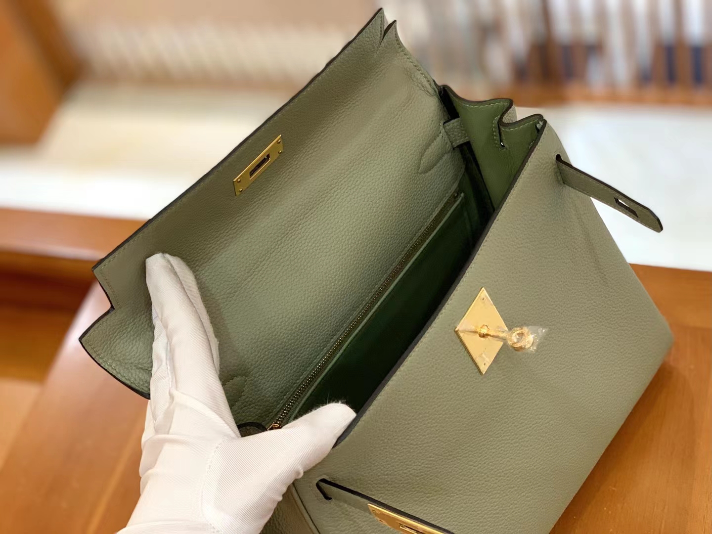 Hermès（爱马仕）Kelly 凯莉包 鼠草绿 Togo小牛皮 金扣 28cm 原版蜜蜡线 顶级手缝