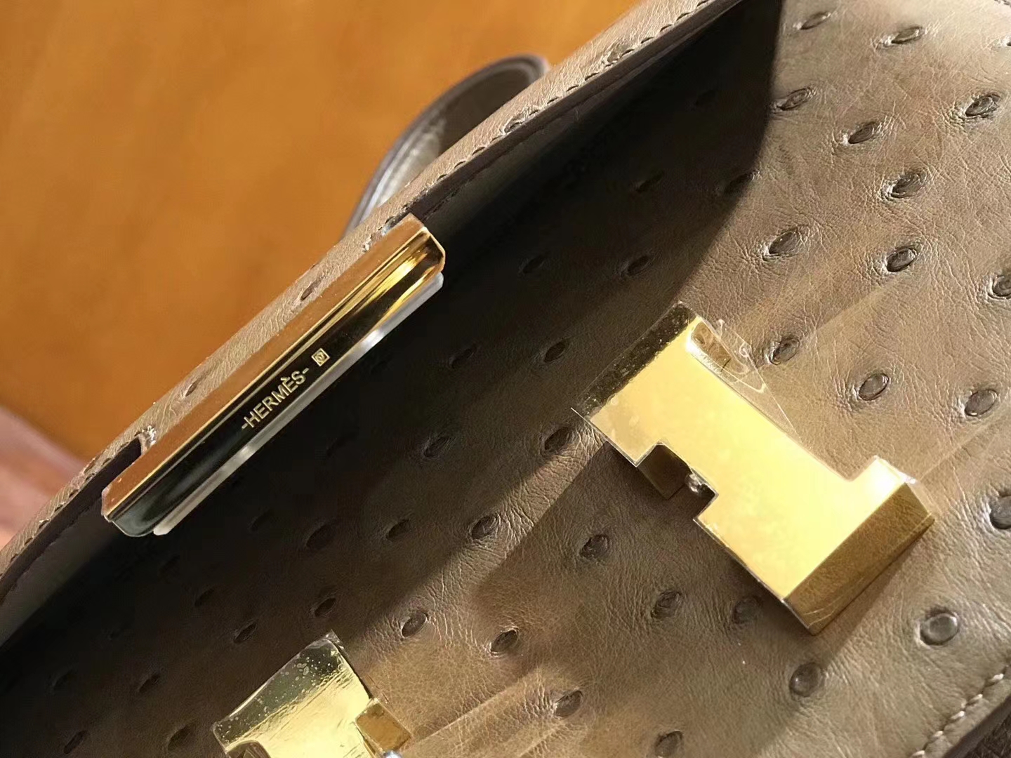 Hermès（爱马仕）Constance 康康 鼹鼠灰 南非KK鸵鸟皮 金扣 24cm 原版蜜蜡线 顶级手缝