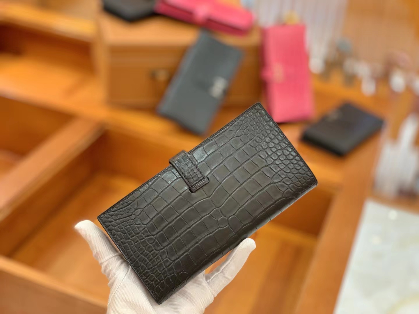 Hermès（爱马仕）Bearn 长夹 经典黑 一级雾面美洲鳄鱼皮 银扣 原版蜜蜡线 顶级手缝