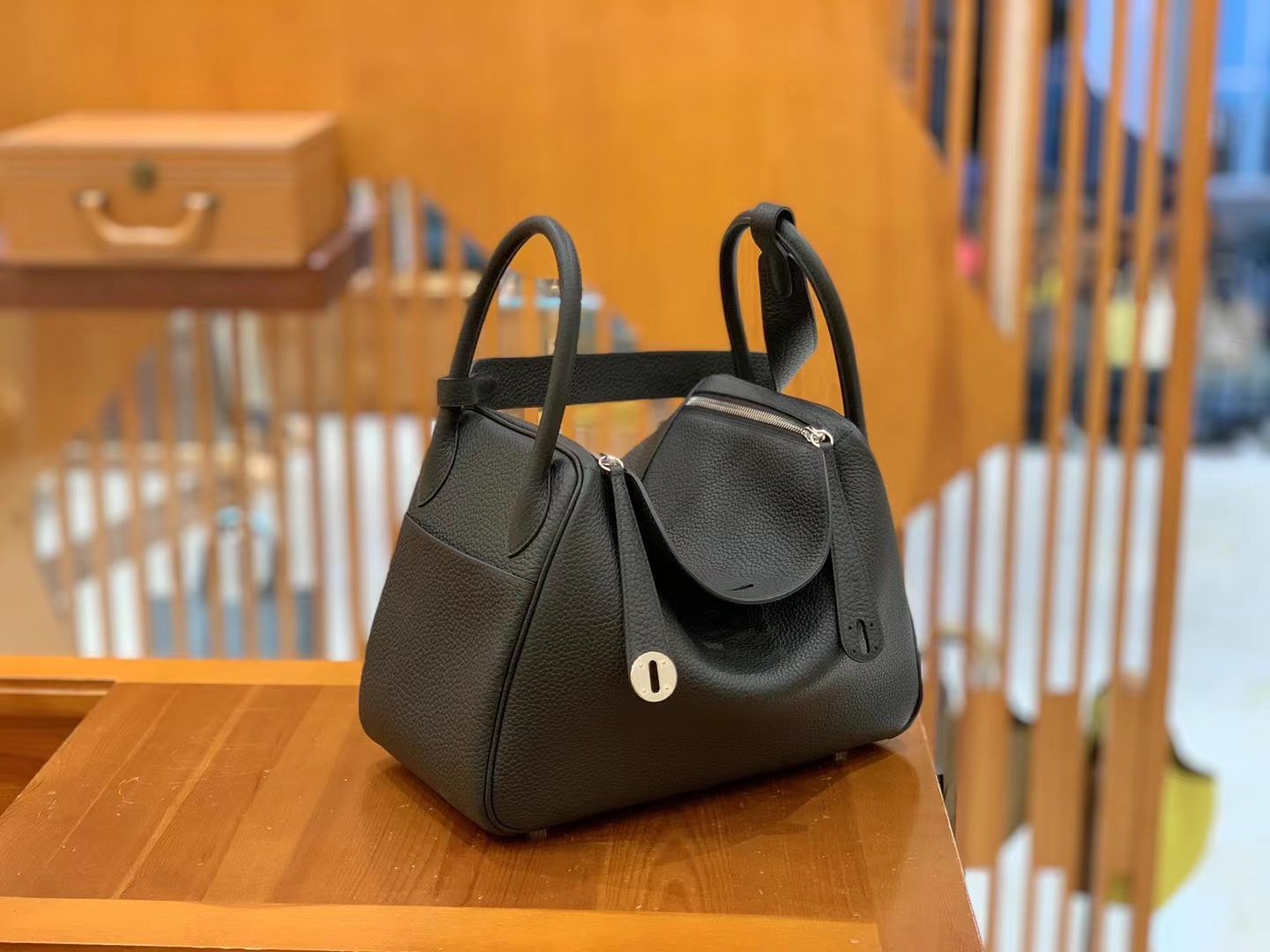 Hermès（爱马仕）Lindy 琳迪包 经典黑 进口TC大牛皮 银扣 30cm 原版蜜蜡线 顶级手缝