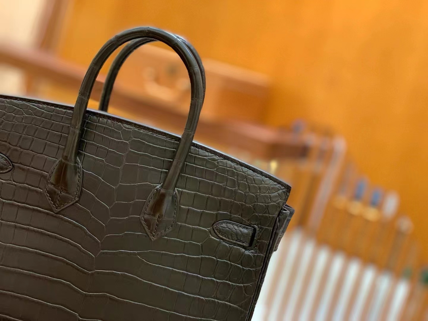 Hermès（爱马仕）Birkin 铂金包 经典黑 进口尼罗鳄鱼皮 金扣 25cm 原版蜜蜡线 顶级手缝