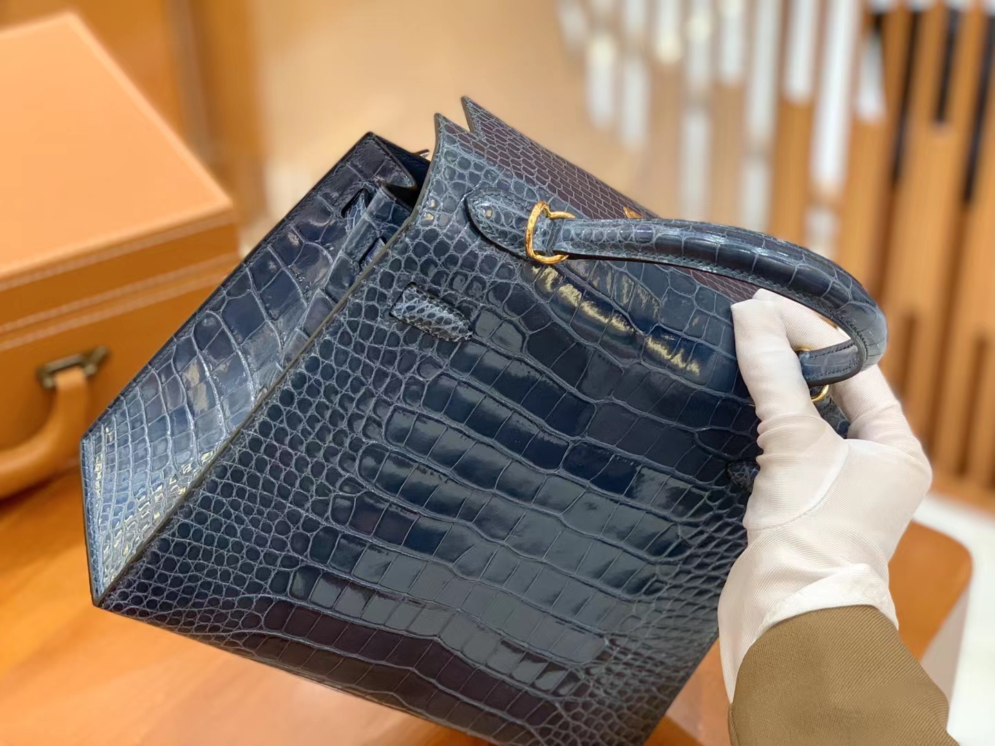Hermès（爱马仕）Kelly 凯莉包 鸭仔蓝 进口美洲鳄鱼皮 金扣 25cm 原版蜜蜡线 顶级手缝