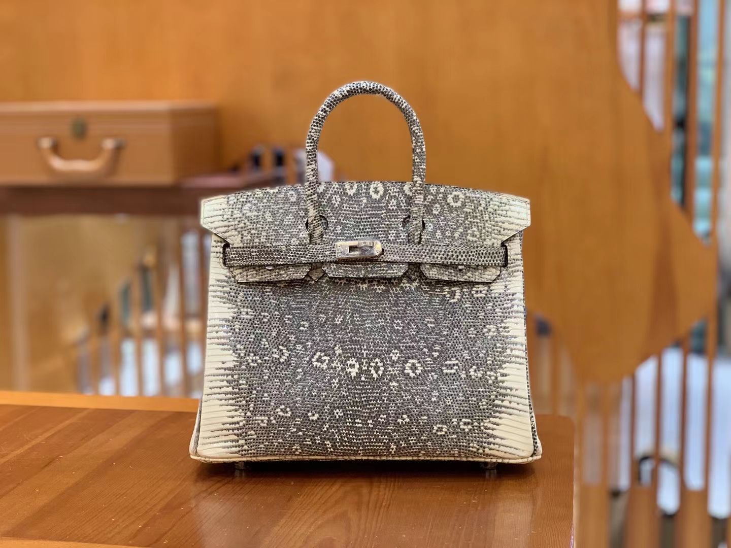 Hermès（爱马仕）Birkin 铂金包 原色 南非野生蜥蜴皮 银扣 25cm 原版蜜蜡线 顶级手缝