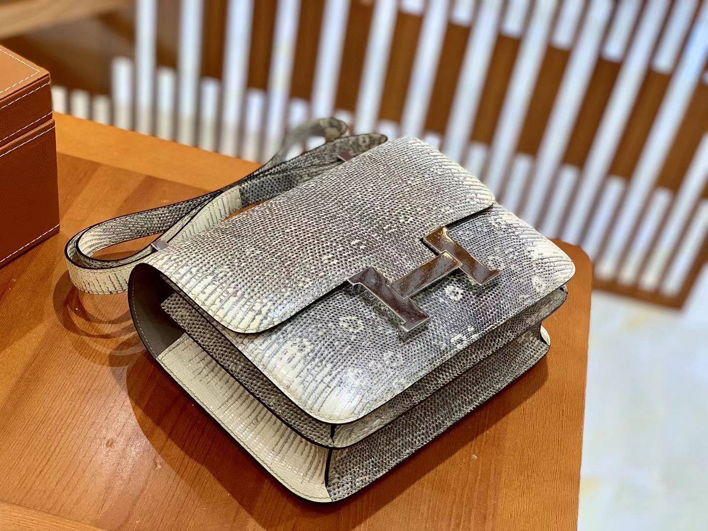 Hermès（爱马仕）Constance 康康 南非野生蜥蜴皮 原色 银扣 24cm 原版蜜蜡线 顶级手缝