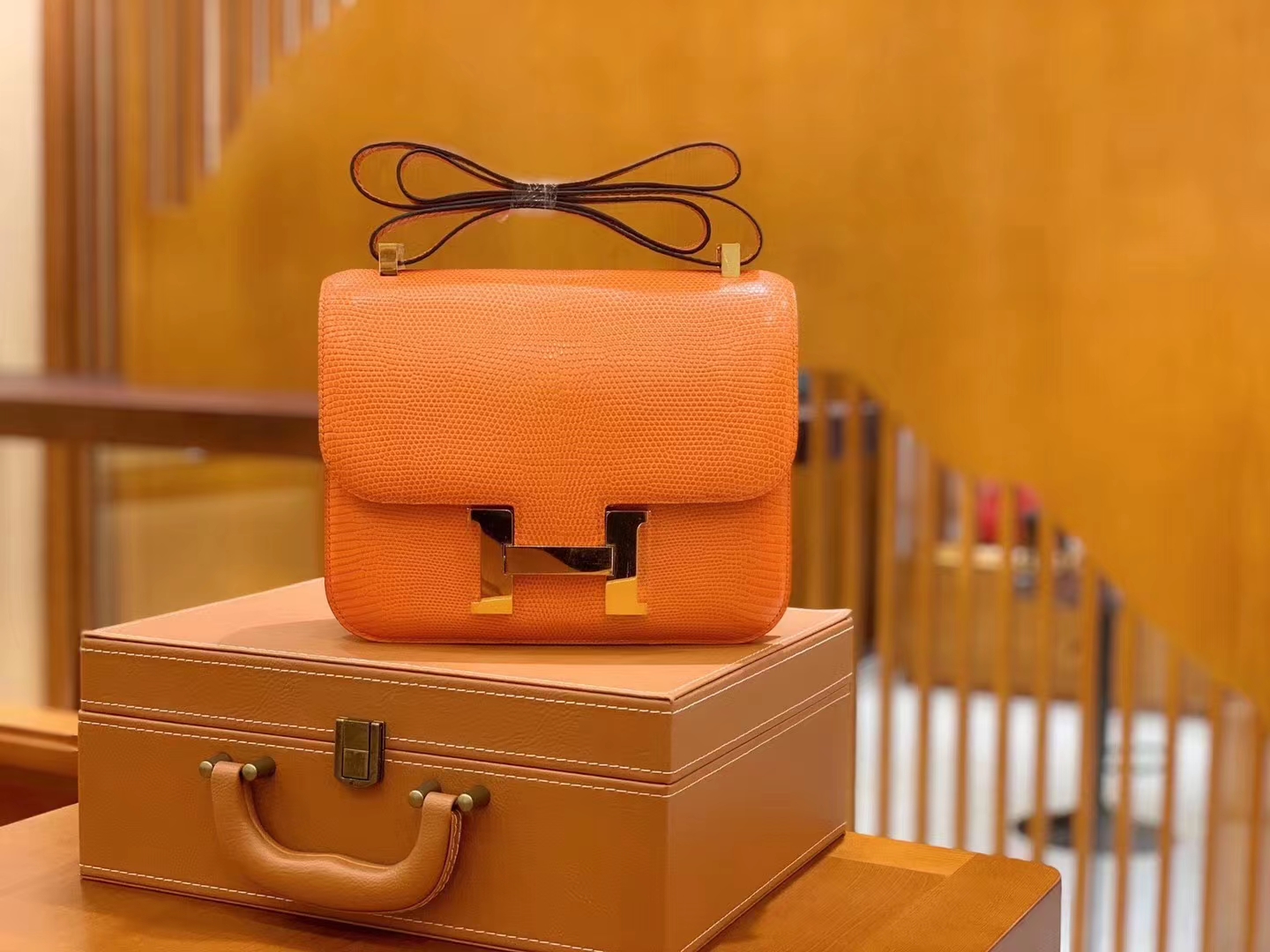 Hermès（爱马仕）Constance 康康 南非野生蜥蜴皮 橙红色 金扣 24cm 原版蜜蜡线 顶级手缝