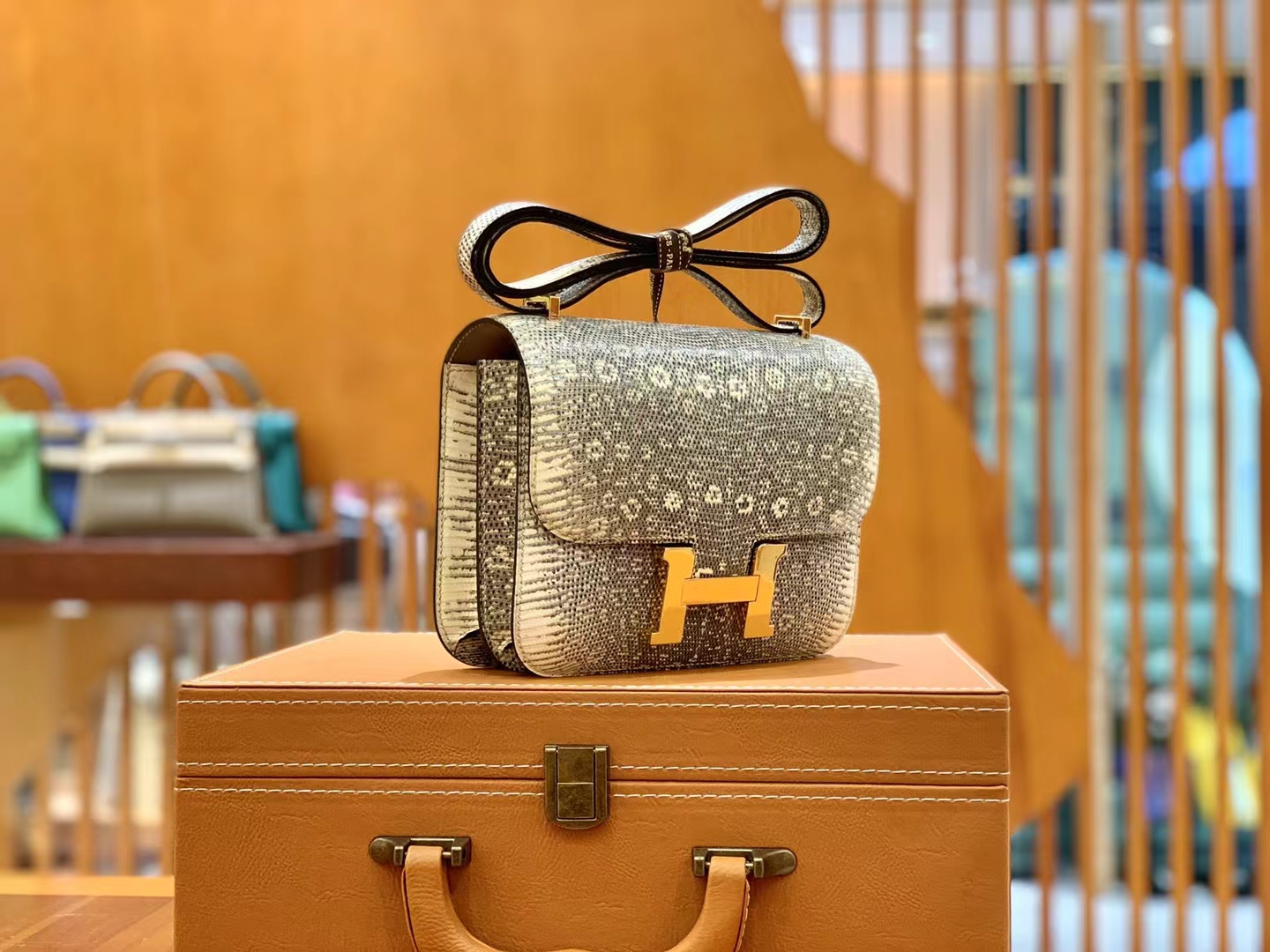 Hermès（爱马仕）Constance 康康 南非野生蜥蜴皮 原色 金扣 19cm 原版蜜蜡线 顶级手缝