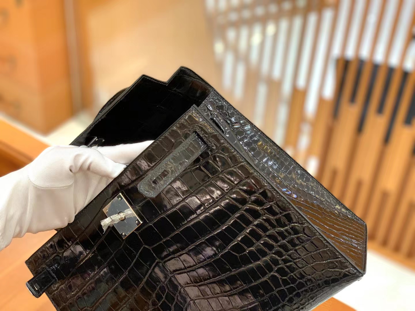 Hermès（爱马仕）Kelly 凯莉包 经典黑 进口尼罗鳄鱼皮 银扣 28cm 原版蜜蜡线 顶级手缝