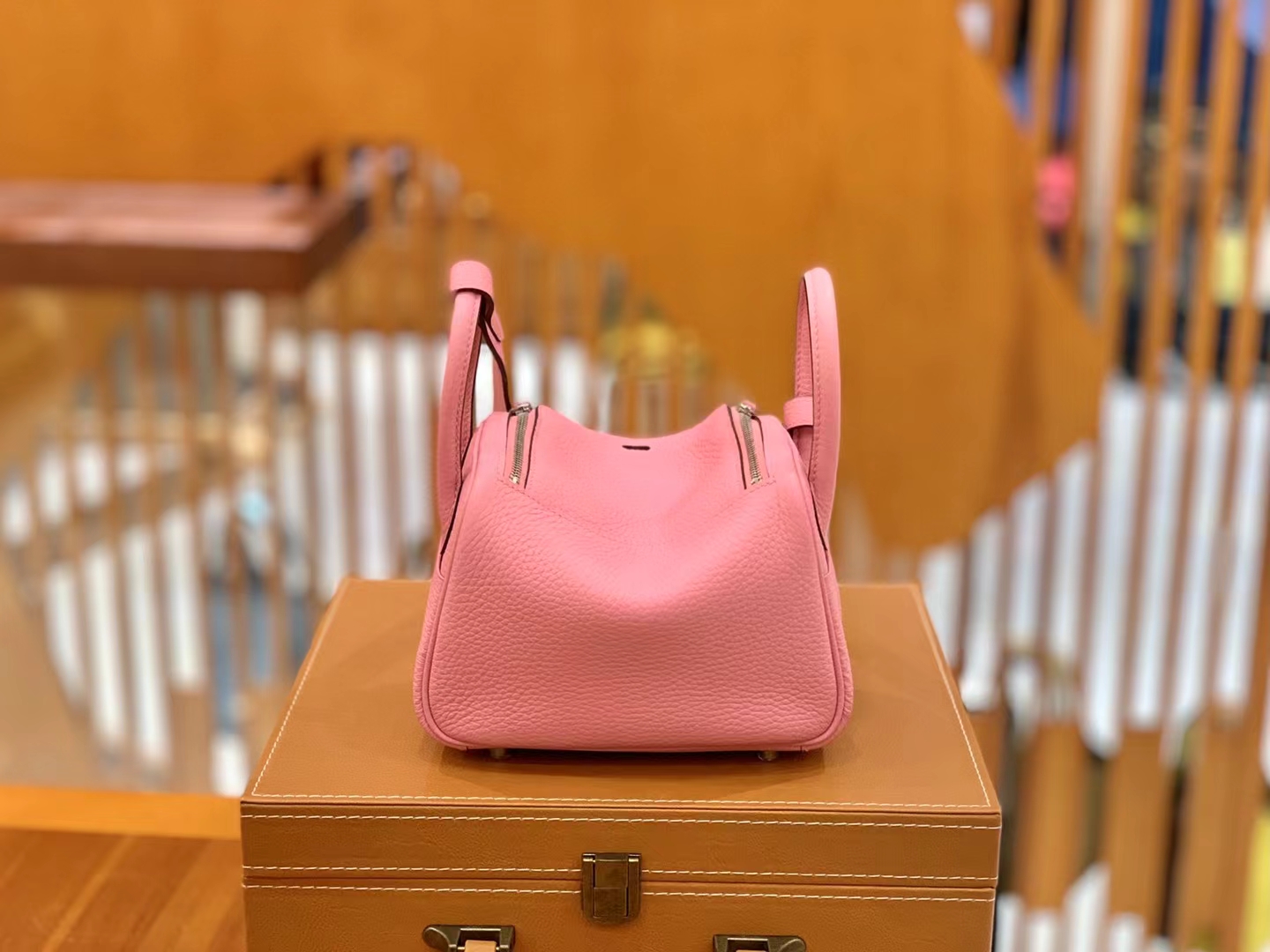 Hermès（爱马仕）Mini lindy 迷你琳迪包 樱花粉 进口TC大牛皮 银扣 原版蜜蜡线 顶级手缝