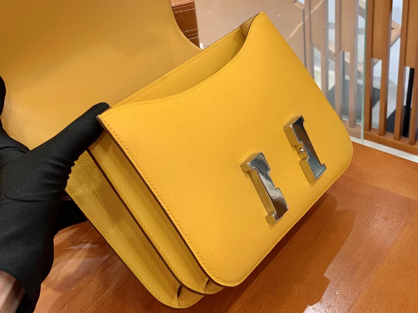Hermès（爱马仕）Constance 康康 琥珀黄 Epsom 掌纹牛皮 银扣 24cm 原版蜜蜡线 顶级手缝